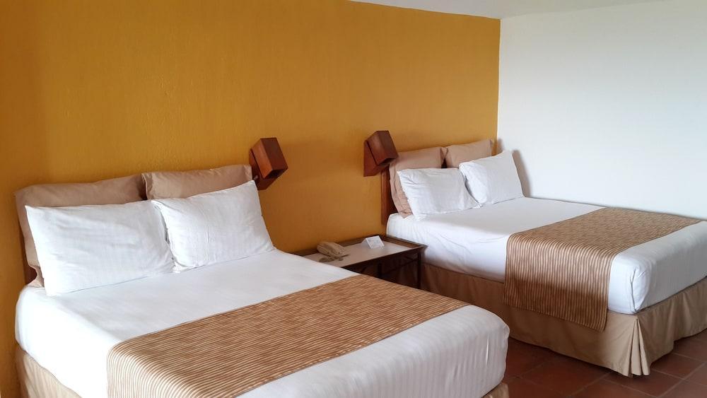 Real De Chapala Otel Ajijic Dış mekan fotoğraf
