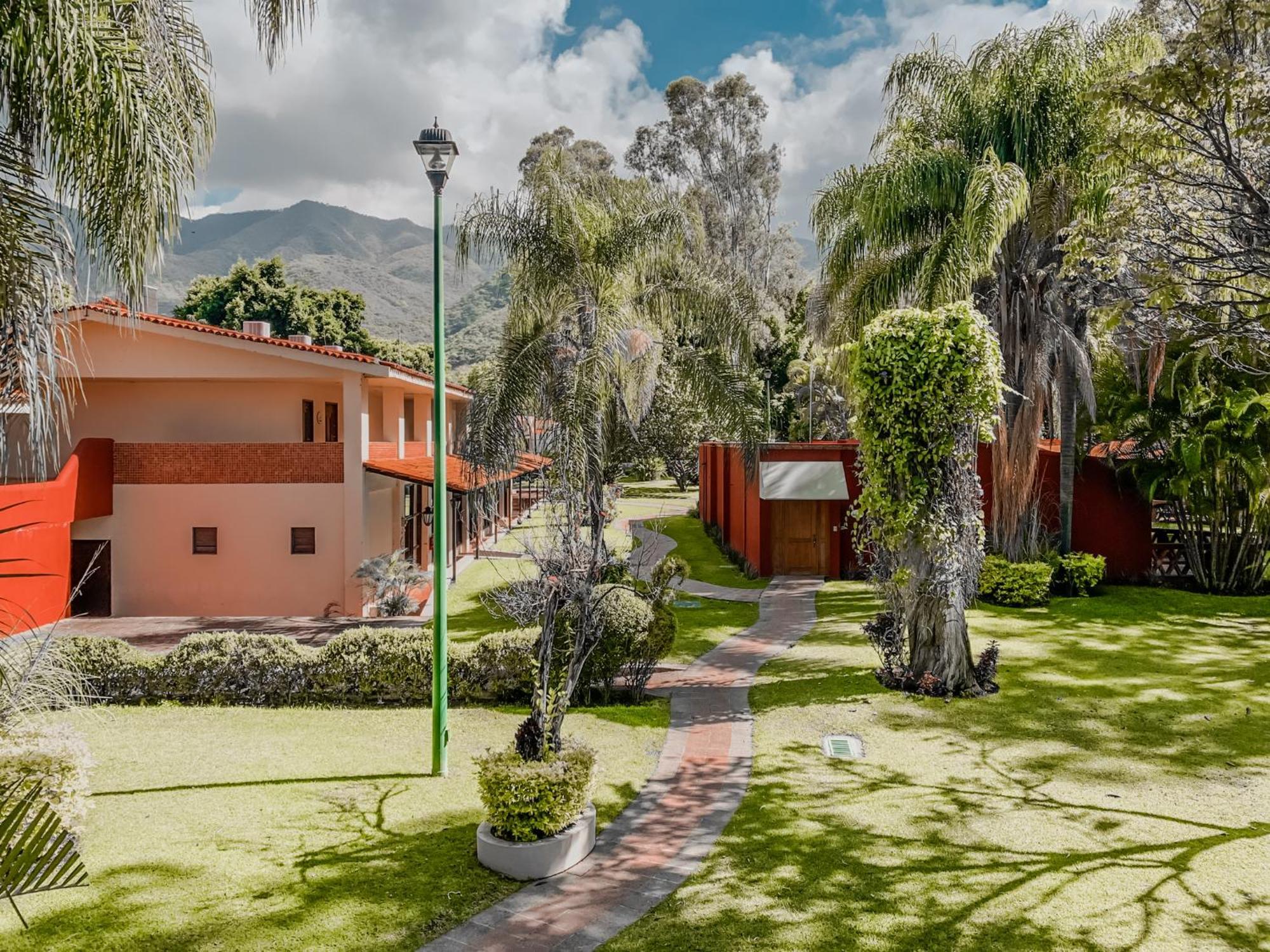 Real De Chapala Otel Ajijic Dış mekan fotoğraf