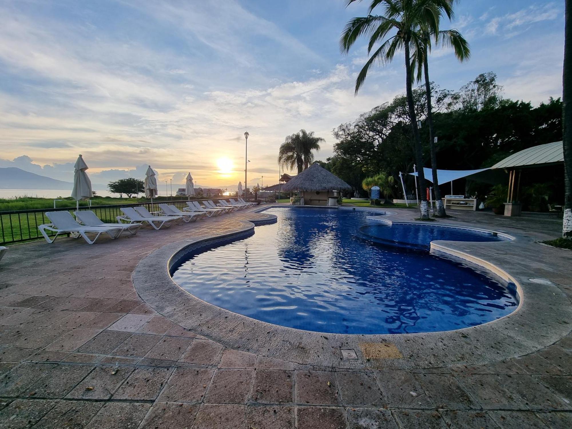Real De Chapala Otel Ajijic Dış mekan fotoğraf