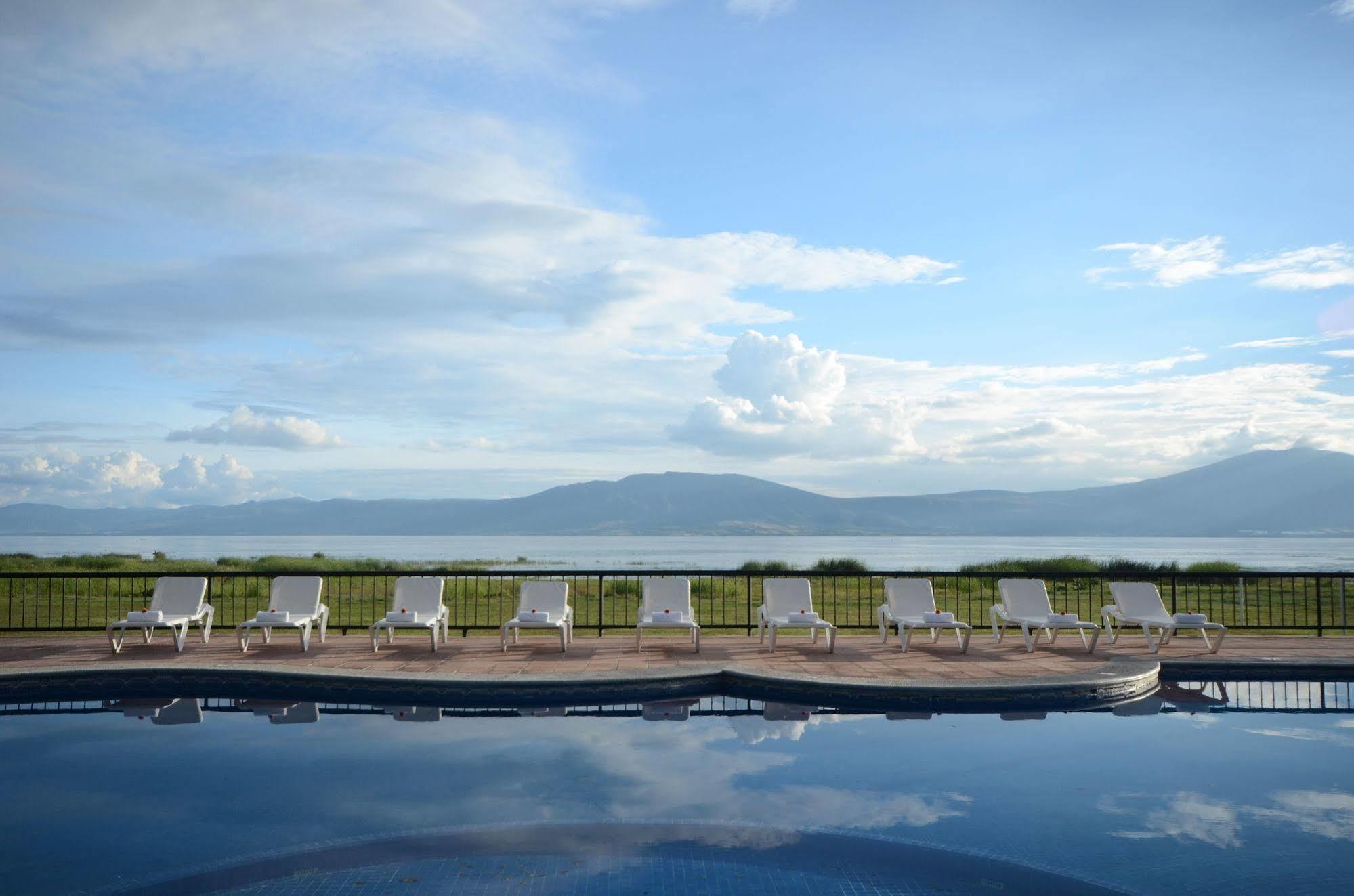 Real De Chapala Otel Ajijic Dış mekan fotoğraf